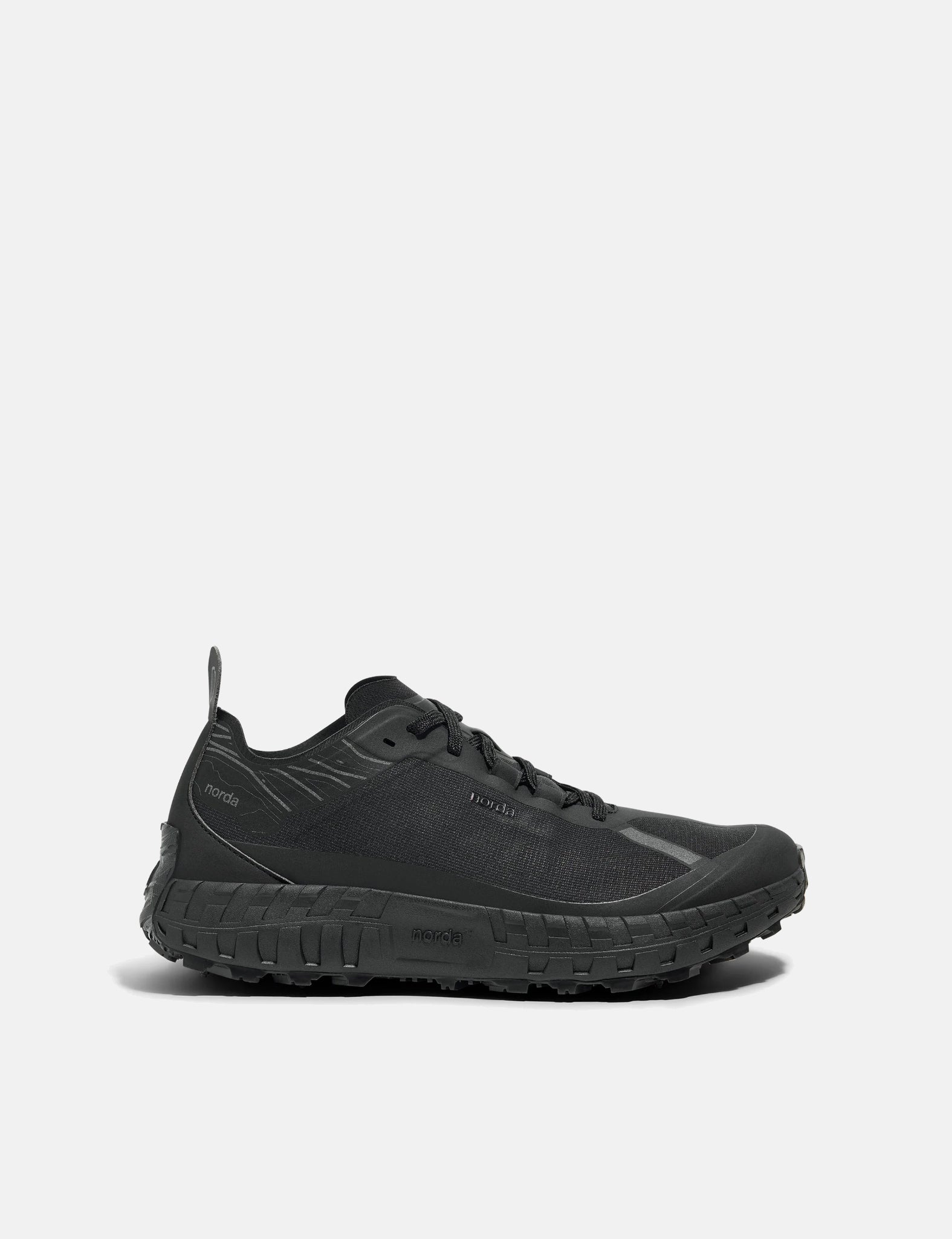 Norda 001A G+ Trail Running Shoes - Stealth Black | Benchmark.