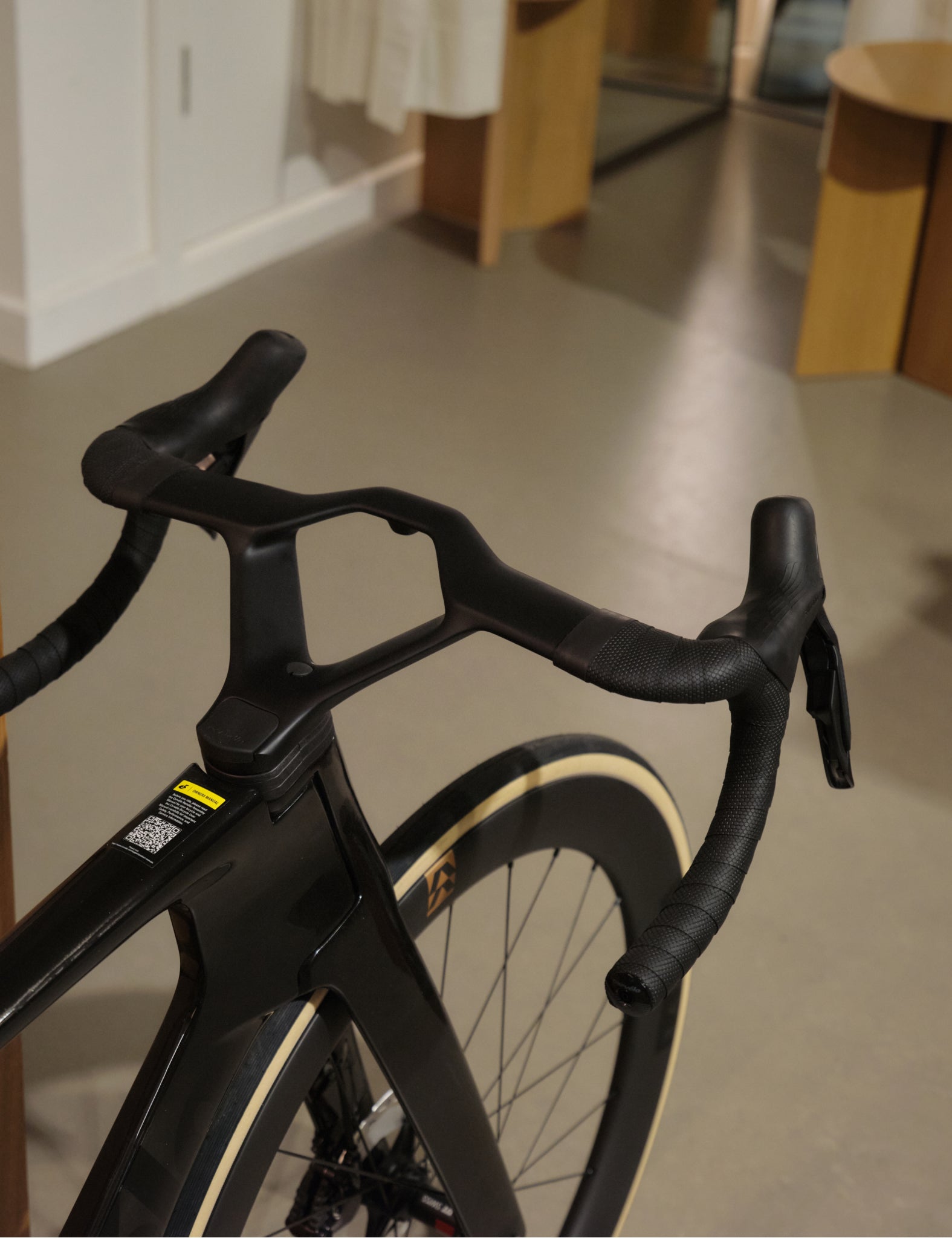 Cervelo S5 Road Bike - Five Black - Ultegra Di2 [IN STORE]
