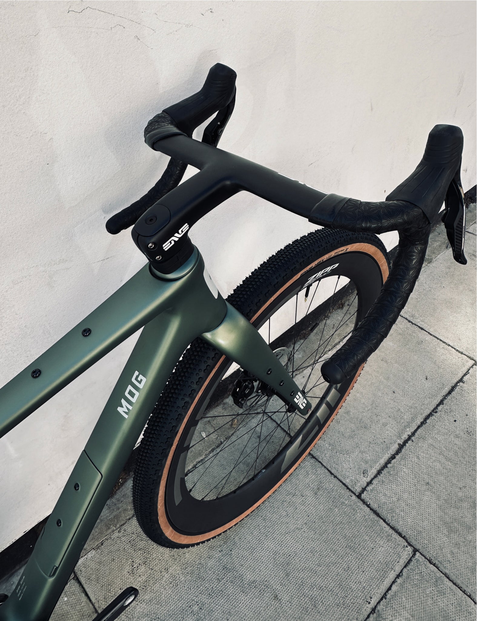 ENVE Mog Gravel Bike - Topo Green - SRAM Force XPLR [IN STORE]