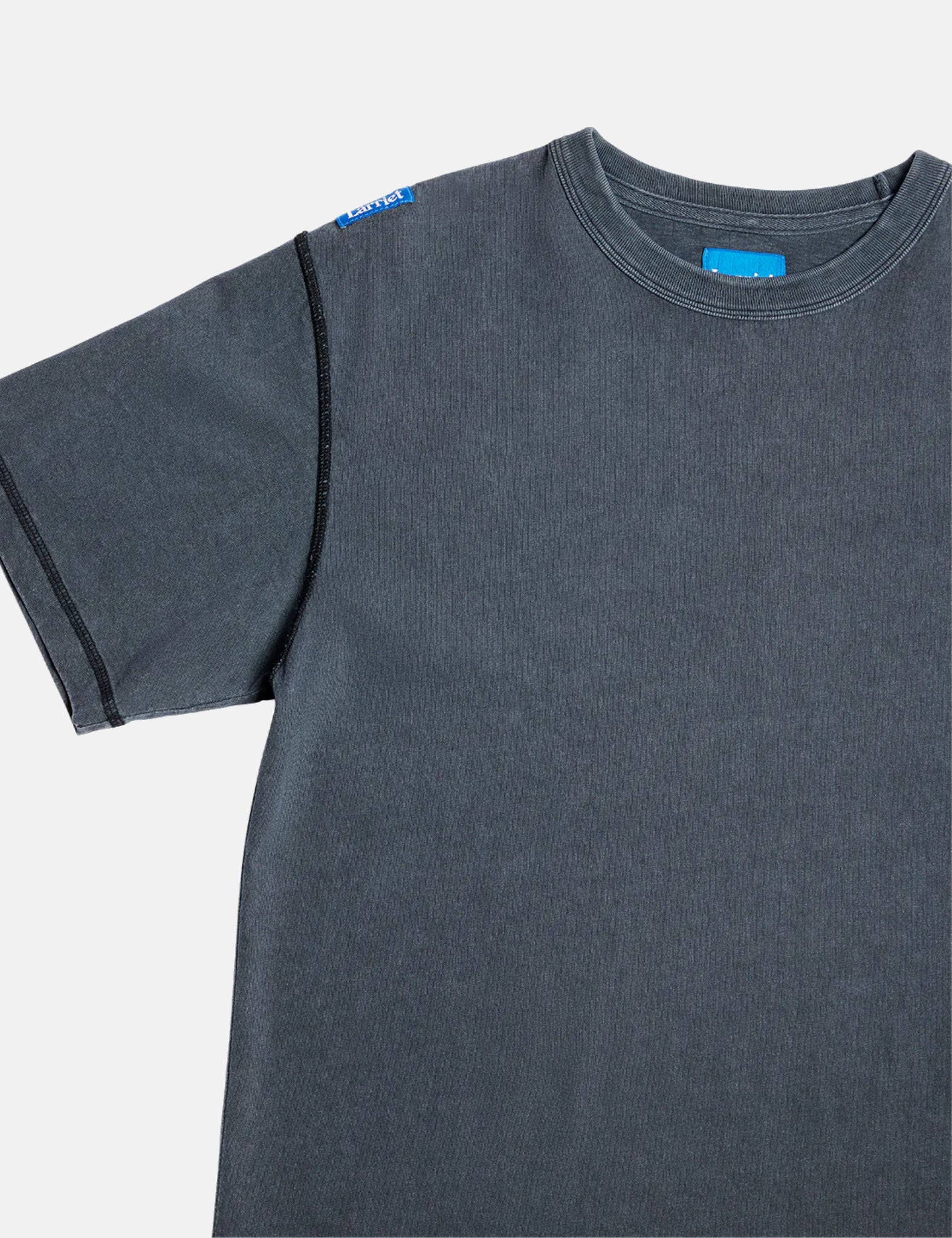 Larriet Blind T-Shirt - Used Black | Benchmark