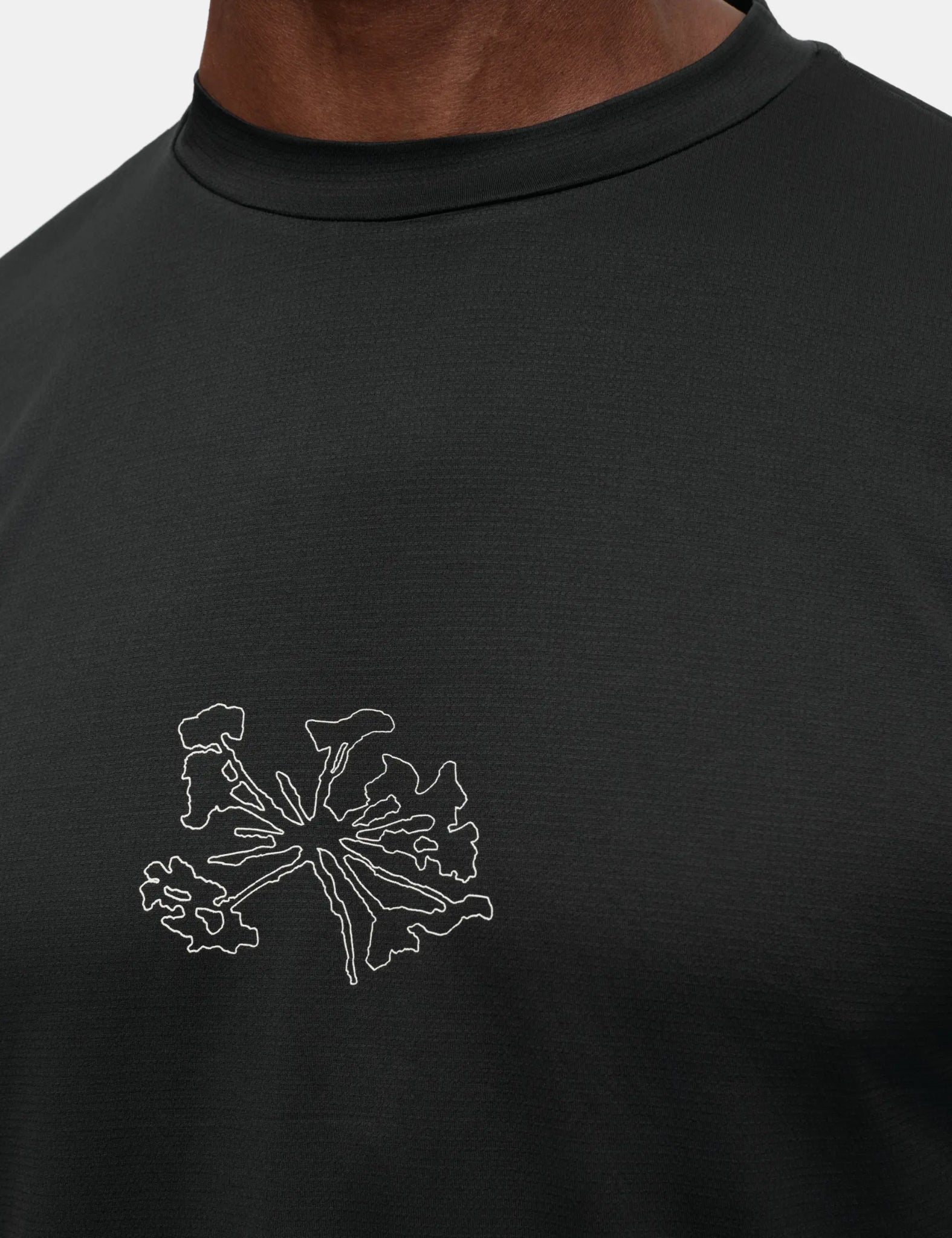 Portal Lateral Peak T-Shirt - Black Beauty