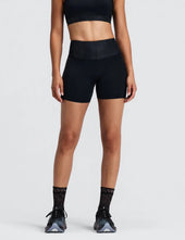 Bandit Women's Stamina-V™ Threshold 5" High Waist Shorts - Black
