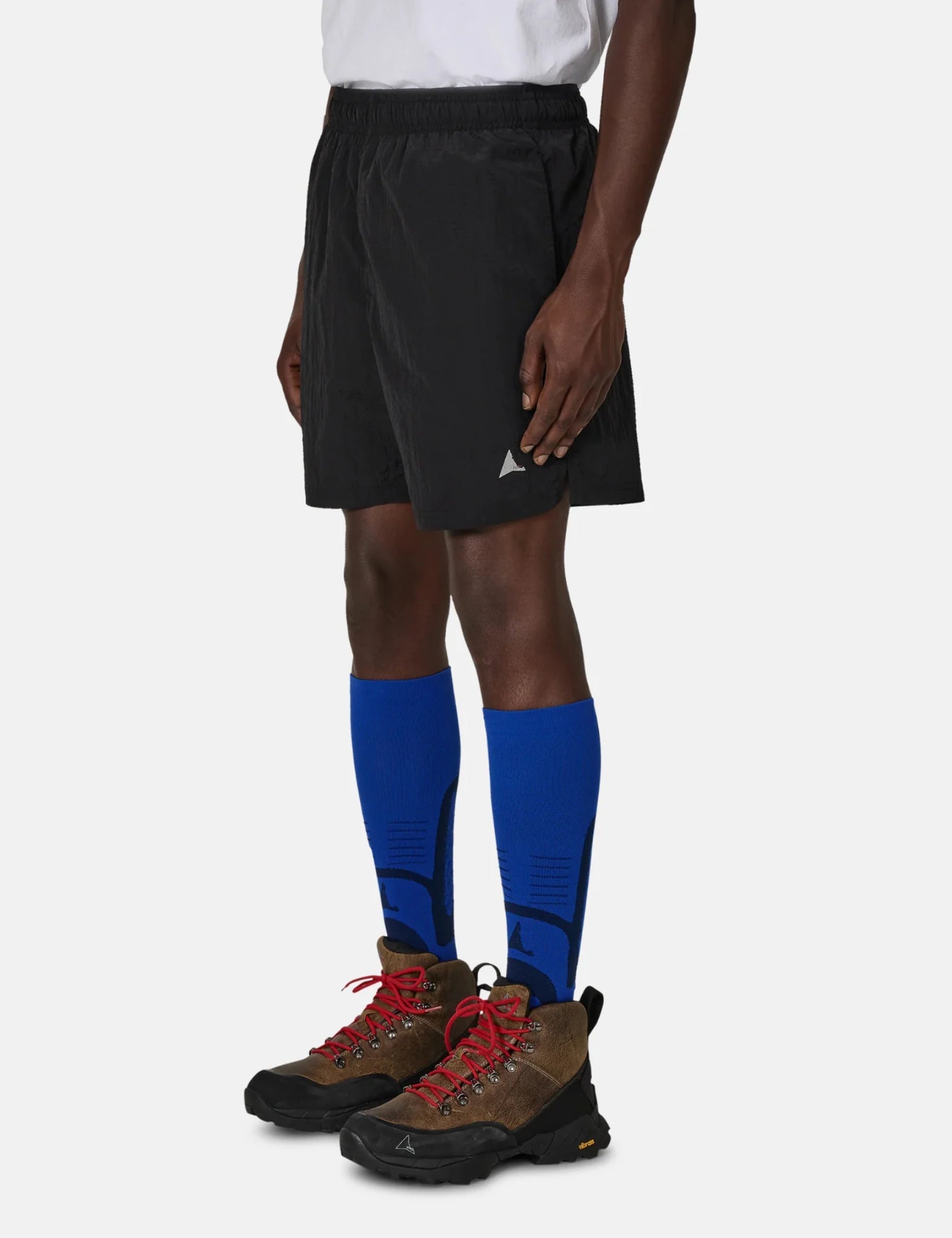 ROA Helder 5 Inch Shorts - Black — Benchmark