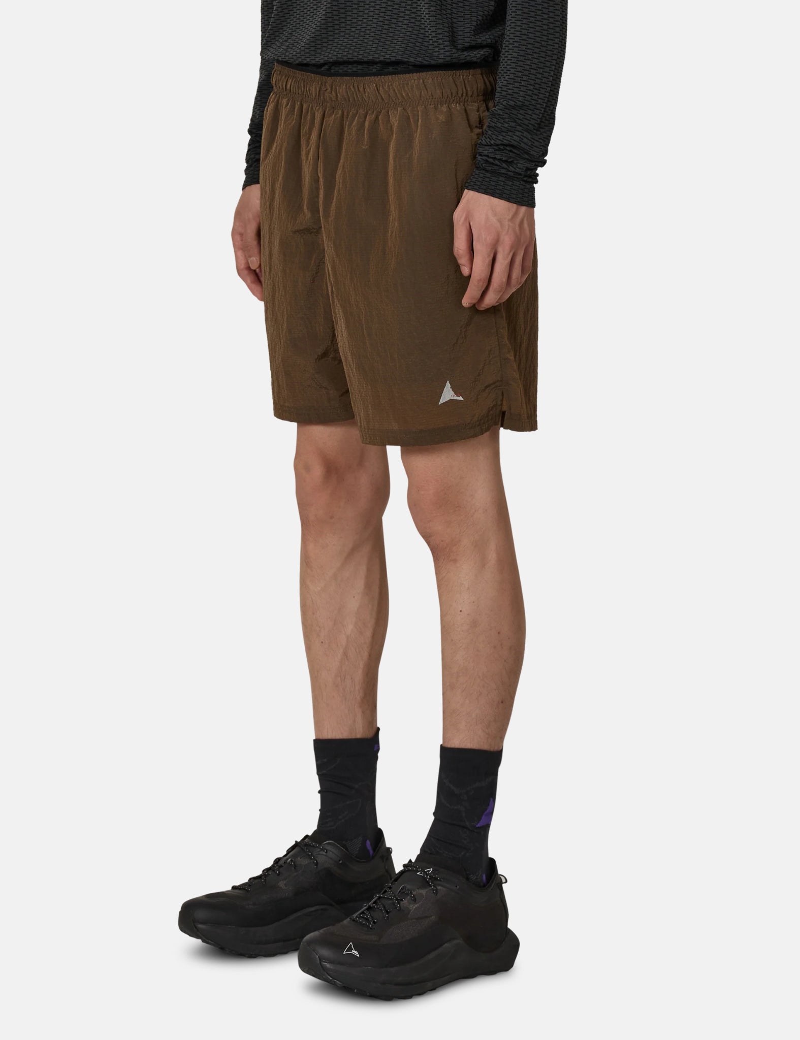 ROA Helder 5 Inch Shorts - Brown — Benchmark